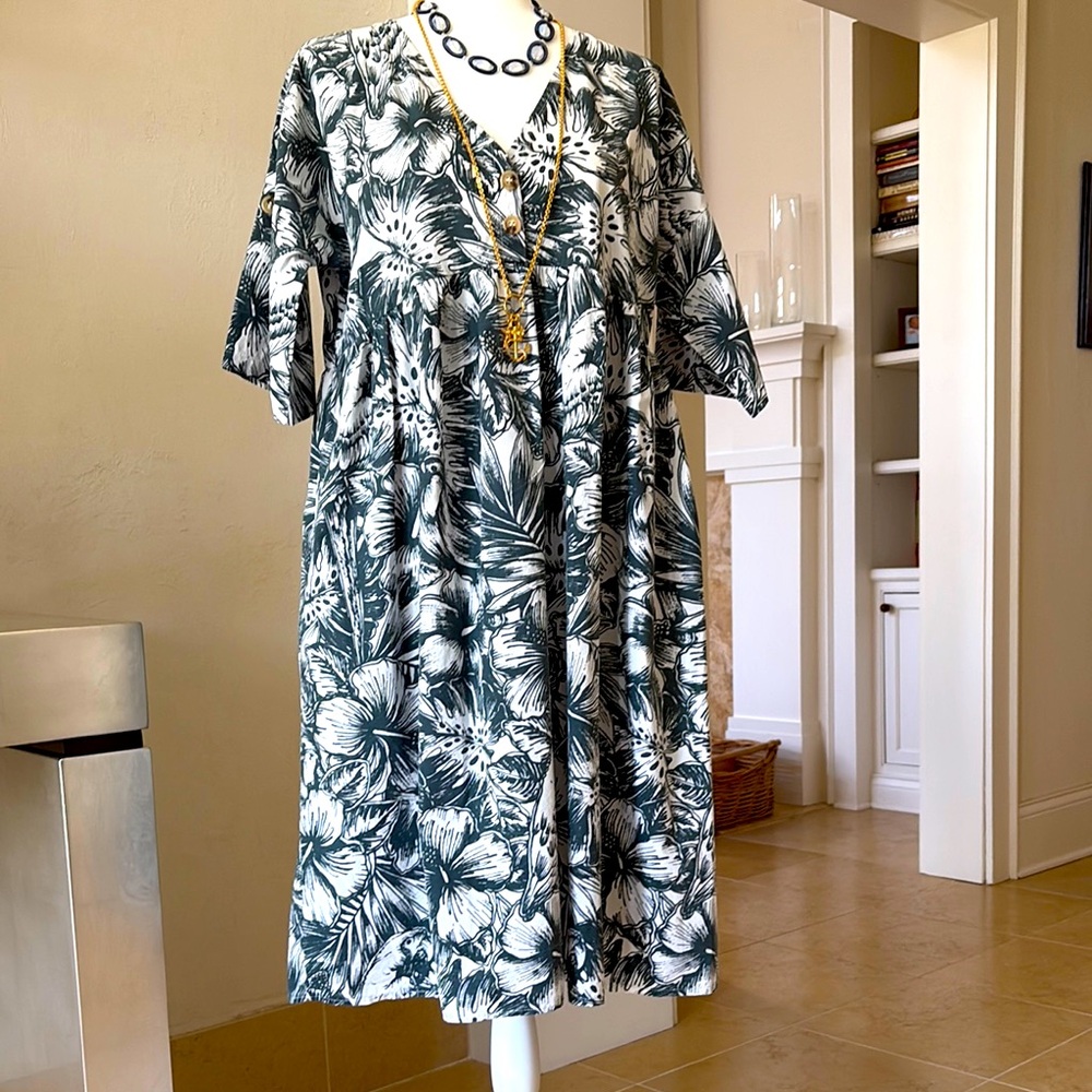 Dixie Printed Floral Green Dress, size small